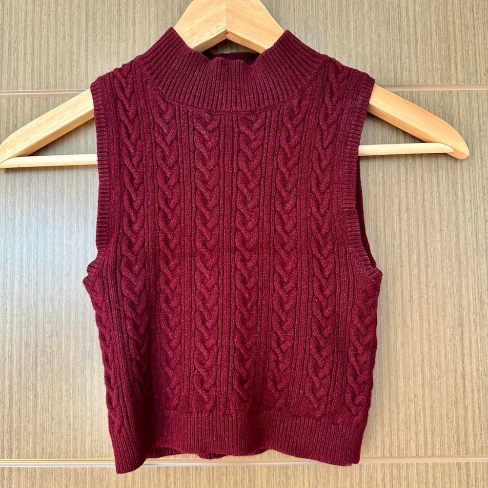 Forever 21 Burgundy Maroon Knitted Crop Top - Size S